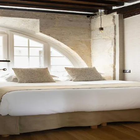 Refurbished - 2br 6p - Chatelet Appartamento Parigi