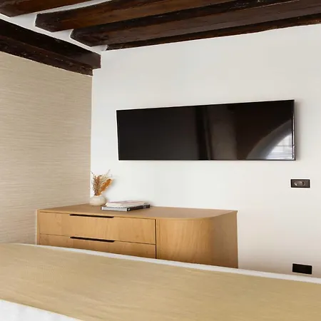 Refurbished - 2br 6p - Chatelet Apartmán *