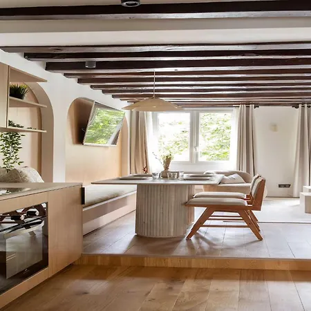 Refurbished - 2br 6p - Chatelet Paříž
