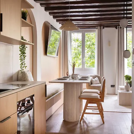Refurbished - 2br 6p - Chatelet París