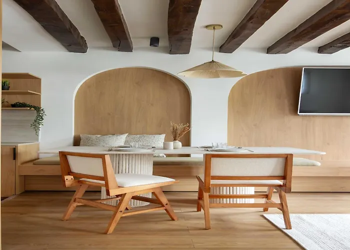Refurbished - 2br 6p - Chatelet